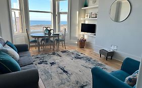 Newly Refurbished - Margate Seascape Retreat
